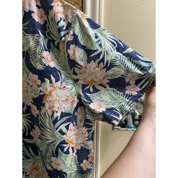 Chubbies Men's Hawaiian Half Button Shirt Floral Navy Multicolor Tropical XXL - Picture 8 of 12